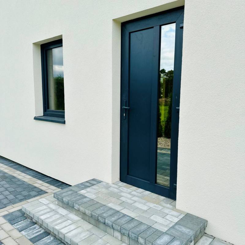 REHAU BRILLANT lauko durys