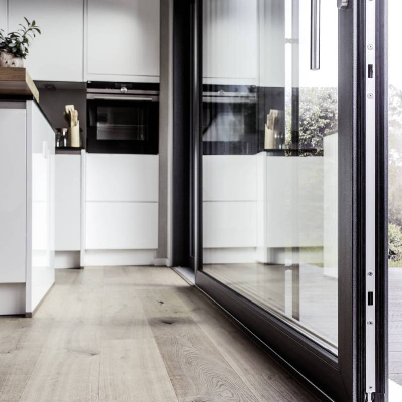 REHAU HS stumdomos durys